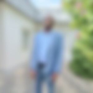 Wendkuuni (60) aus Troisdorf