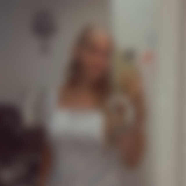 Feline (19) aus Wermelskirchen