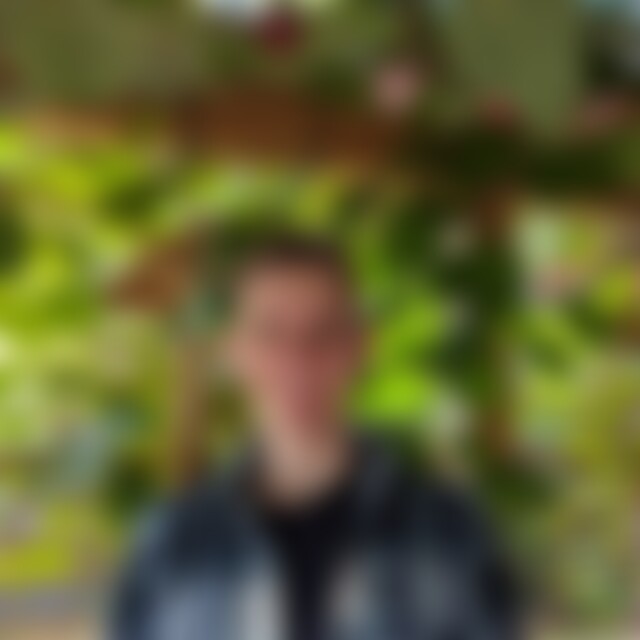 Florian1602 (23) aus Coburg