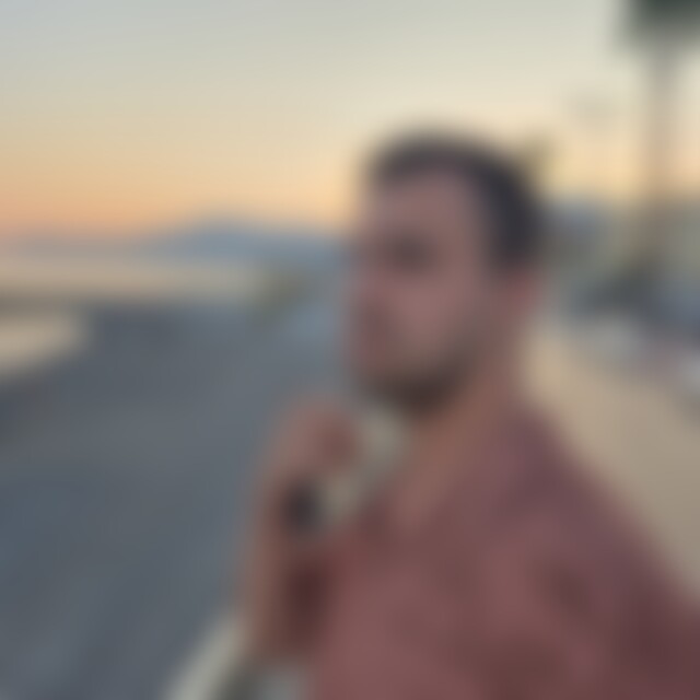 Jojo2000 (25) aus Esslingen