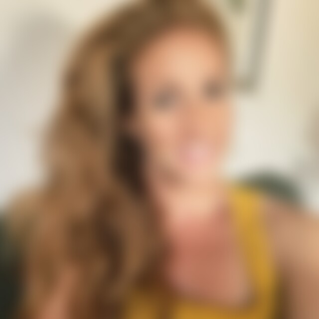 Rockabella (34) aus Großkrotzenburg