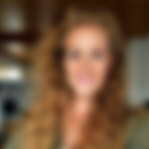 Rockabella (34) aus Großkrotzenburg