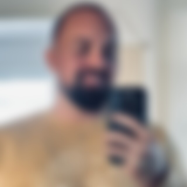 Andrej7777 (35) aus Leverkusen