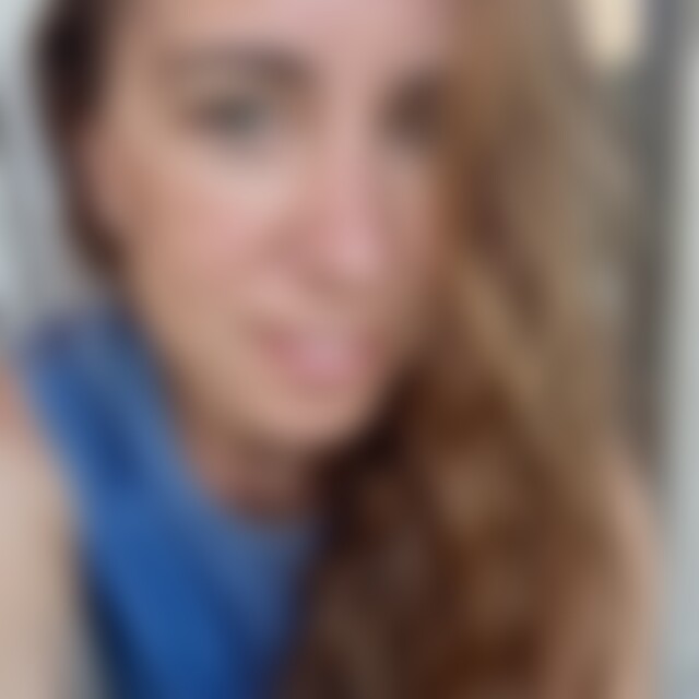 Emnoli (40) aus Stuttgart