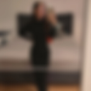 Vanessa93 (32) aus Krefeld