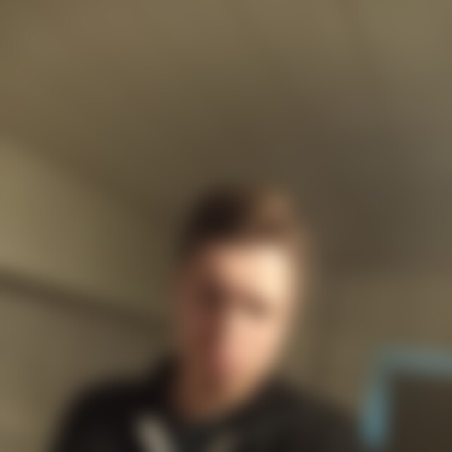 Janih (25) aus Wuppertal