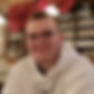 Luca2000 (25) aus Neuhütten