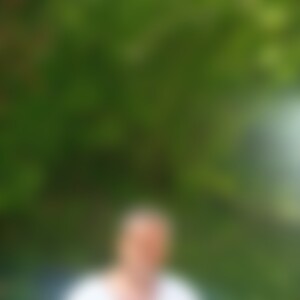 zement (66) aus Römerberg