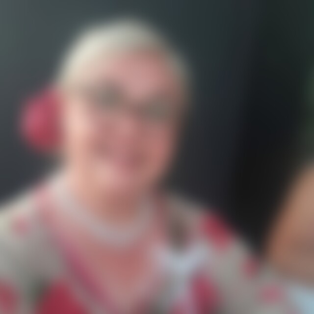 Sanja08 (58) aus Buchen