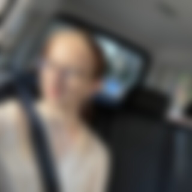 Elli7 (18) aus Hannover