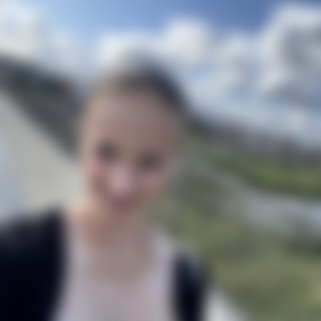 Elli7 (18) aus Hannover