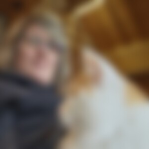 Becci87 (38) aus Emmerzhausen