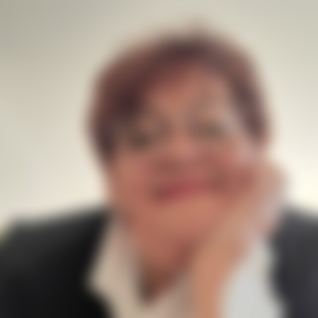 Hazelnut (62) aus Löhne