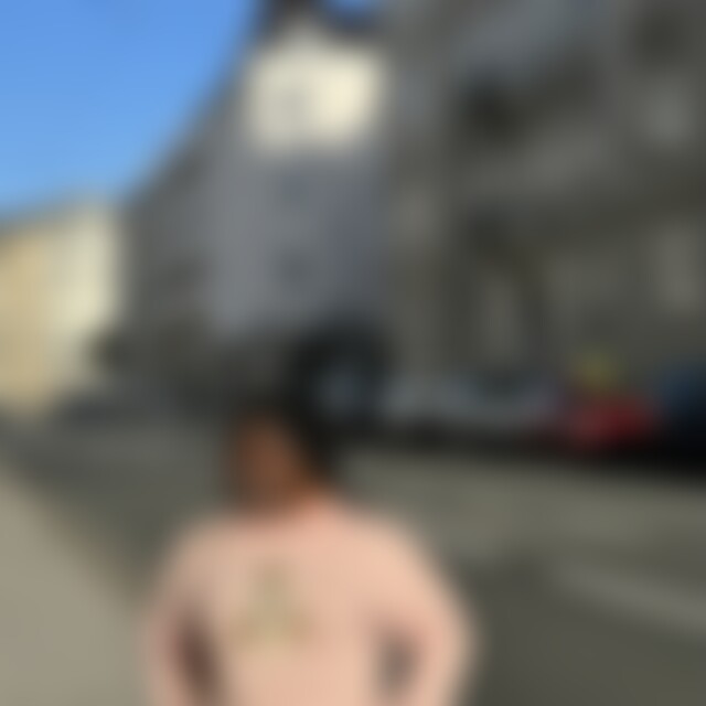 Bonne (30) aus Neufahrn