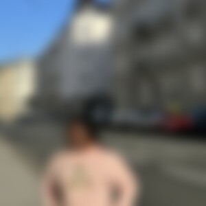 Bonne (30) aus Neufahrn