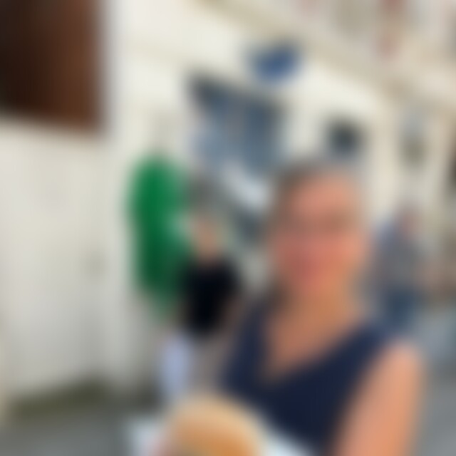 Navia (60) aus Kirchzarten