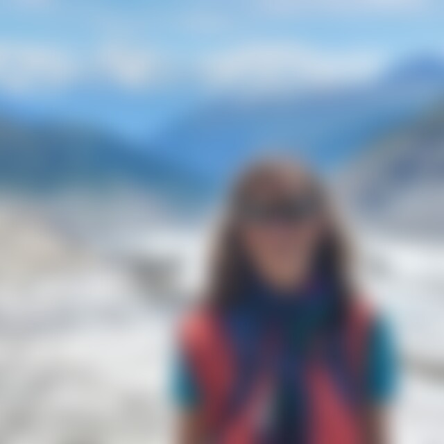 Tibia (65) aus Ettlingen