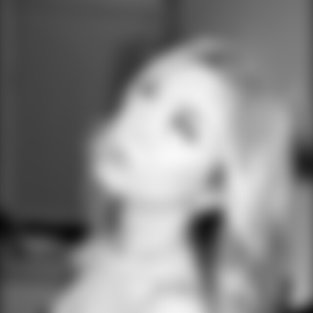 Noemii (23) aus Berlin