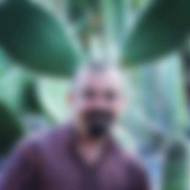 Ikee (59) aus Rendsburg