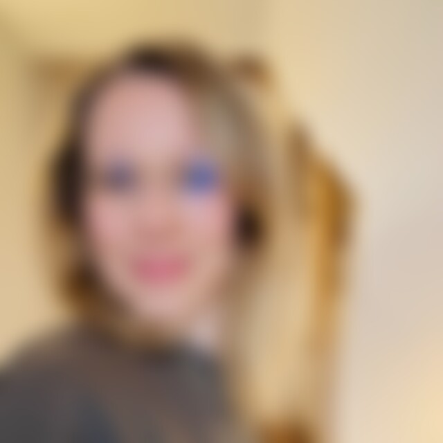 Claudine123 (43) aus P