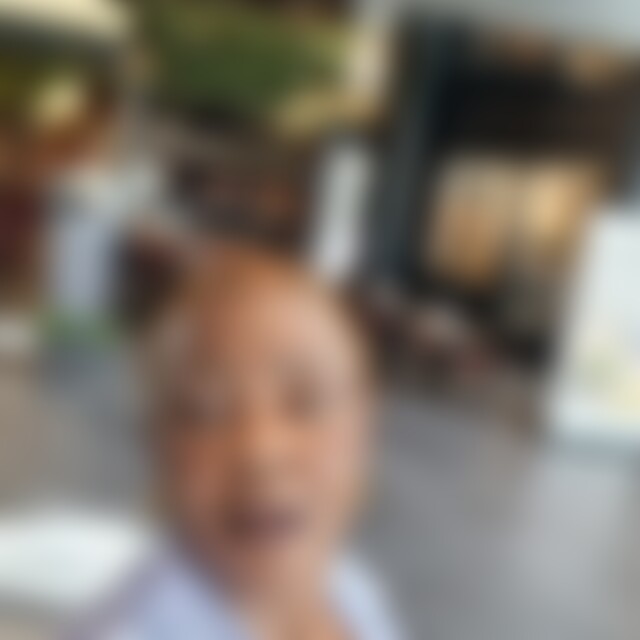 Katasha (63) aus Frankfurt