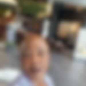 Katasha (63) aus Frankfurt