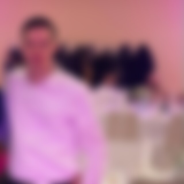 RaffaelP (31) aus Frankfurt