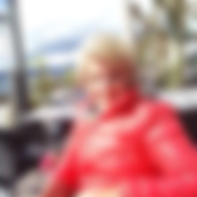 Teddi (63) aus Wipperfürth