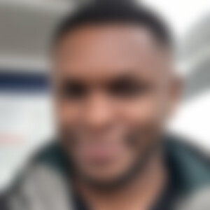 Eugene83 (29) aus Hamburg