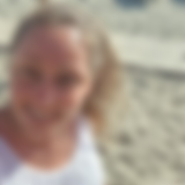 ElenaD (38) aus Linnich