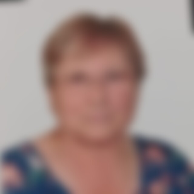 Rosa52 (74) aus Berlin