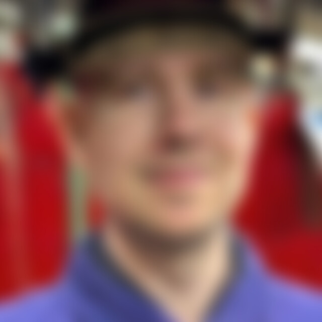 BastiHomeAlone (43) aus Mülheim an der Ruhr