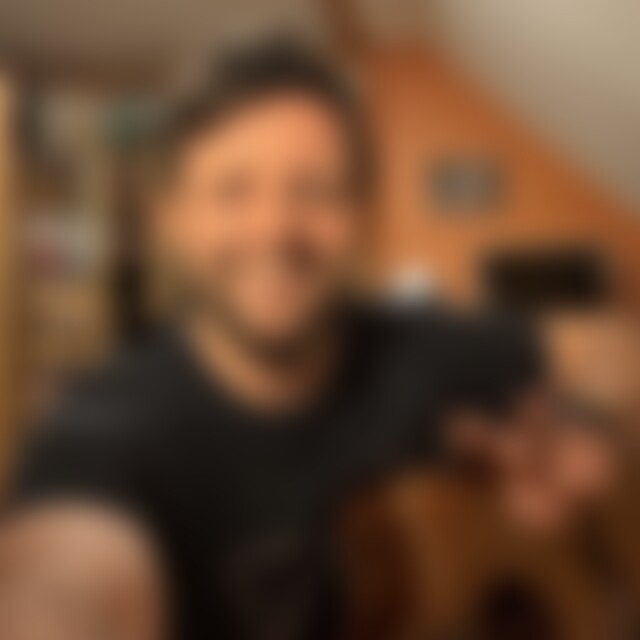 sneecker (42) aus Halle