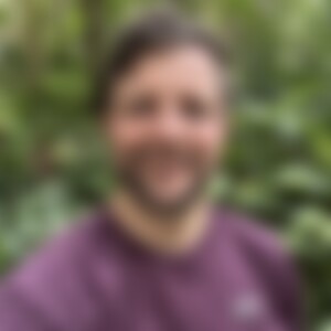 sneecker (42) aus Halle