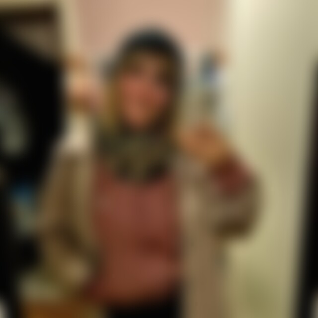 Neli3 (38) aus Hamburg