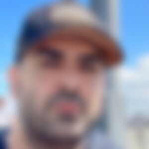 Arash (41) aus Bremerhaven