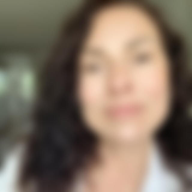 Iby (50) aus Wiesbaden