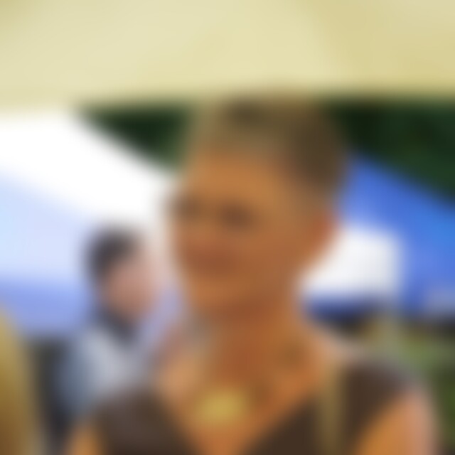 Liseve (60) aus Ansbach