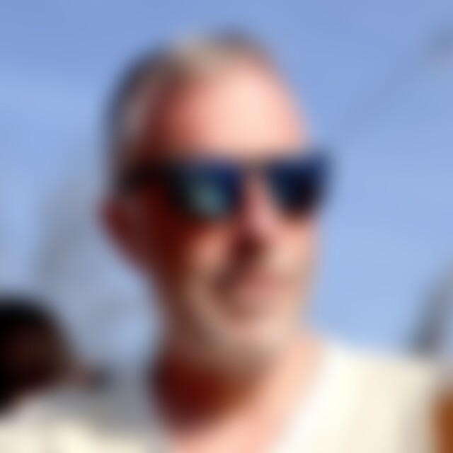 Sucram (55) aus Frankfurt am Main