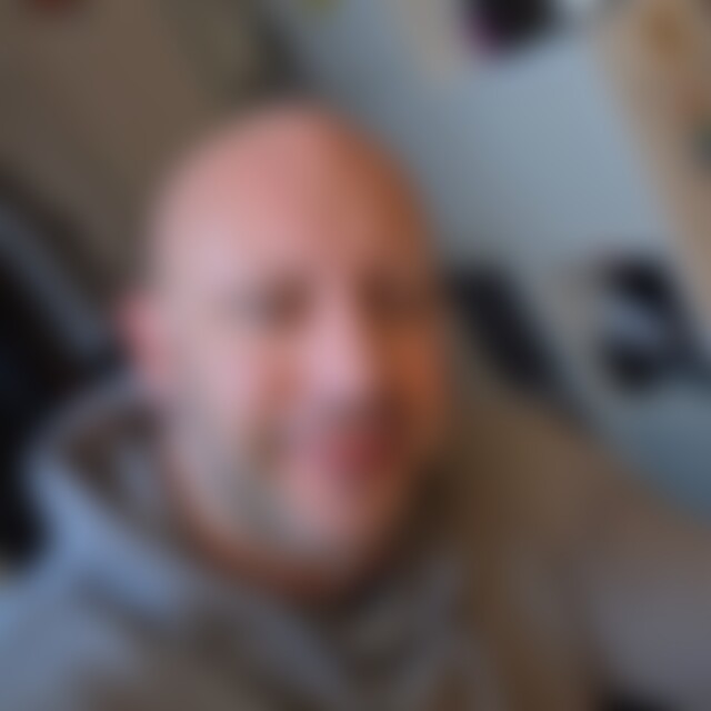 Hadi81 (44) aus Metzingen