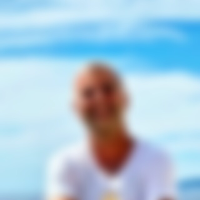 Masoud79 (47) aus Konstanz