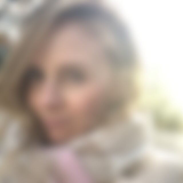 JulieSunshine (44) aus Gmunden