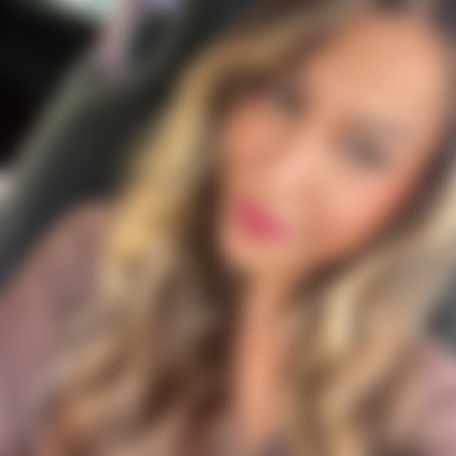 Ester (31) aus Pforzheim