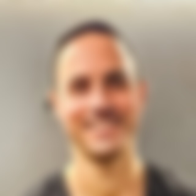 Viktor321 (37) aus Baunatal