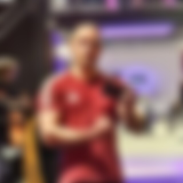 Viktor321 (37) aus Baunatal