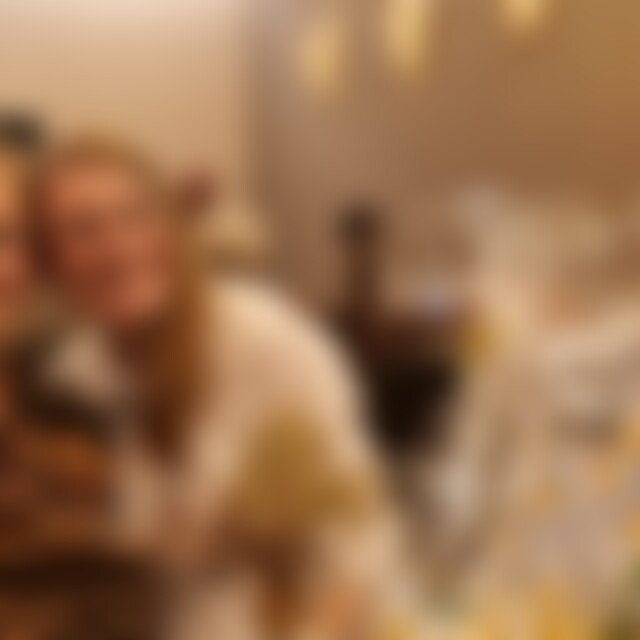 AlexaHasTheLight (44) aus Bochum