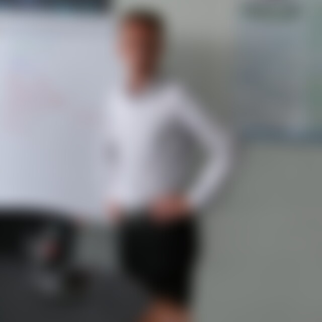 Spezialist (57) aus Elz