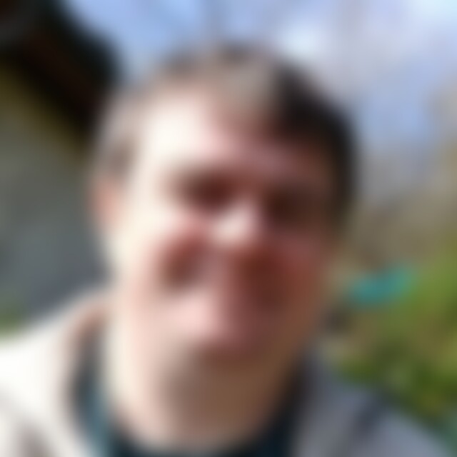 Sebastian225 (38) aus Marburg