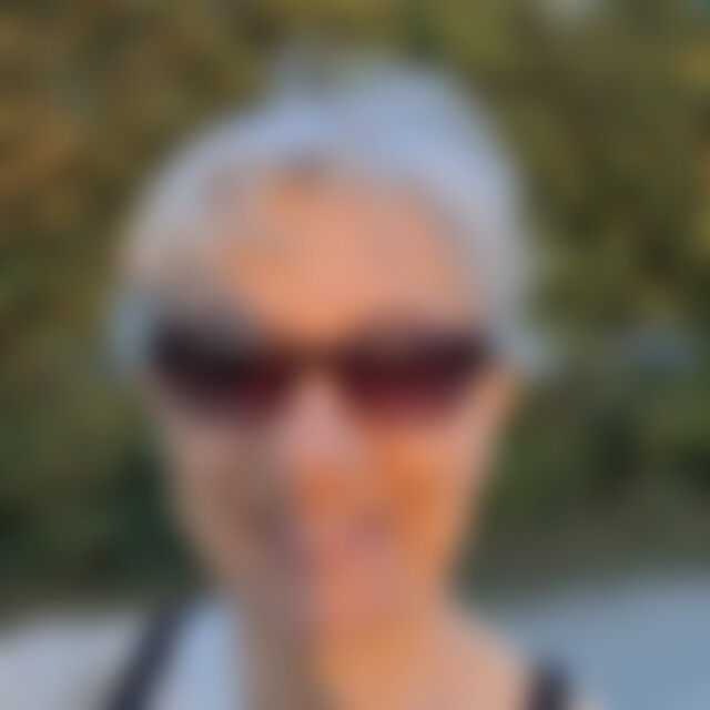 Sommer27 (73) aus München