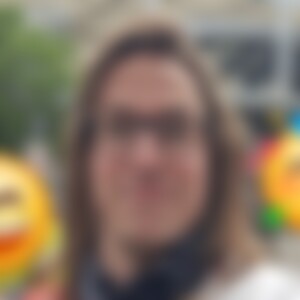Thommy99 (27) aus Friedrichshafen